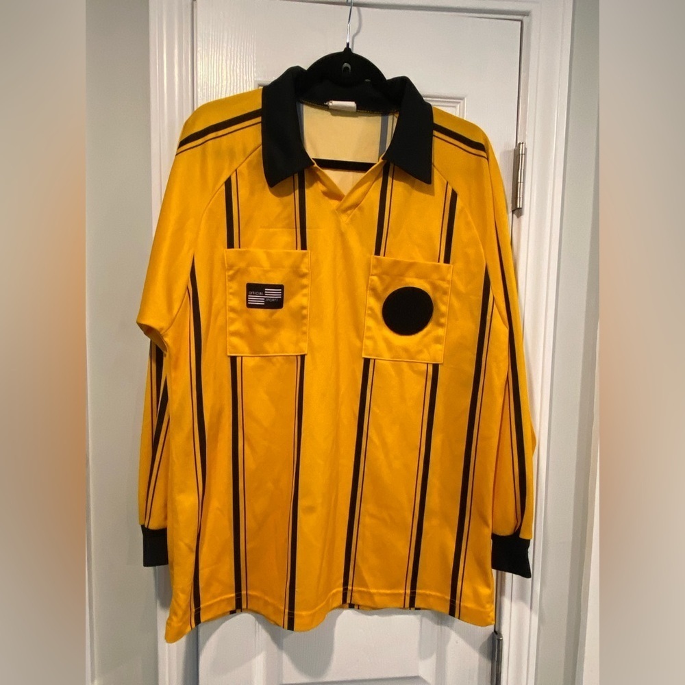 Official Sports Size M USSF Yellow Long Sleeve Striped Soccer Referee Jersey